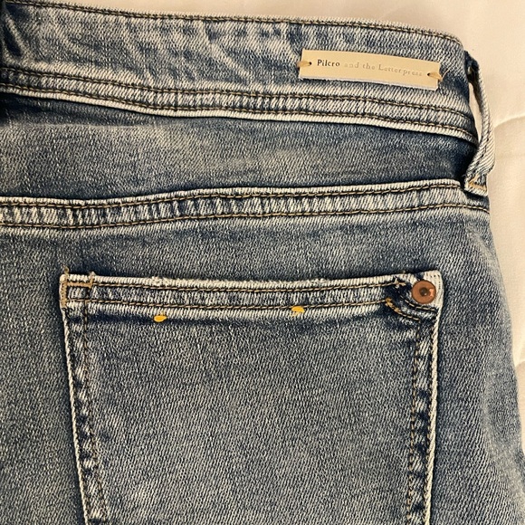 PILCRO Embroidered High-Rise Relaxed Jeans - Blue - Size 25 - Picture 10 of 15